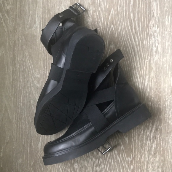 Leather Ankle Boots with Openings - Picture 4 of 4